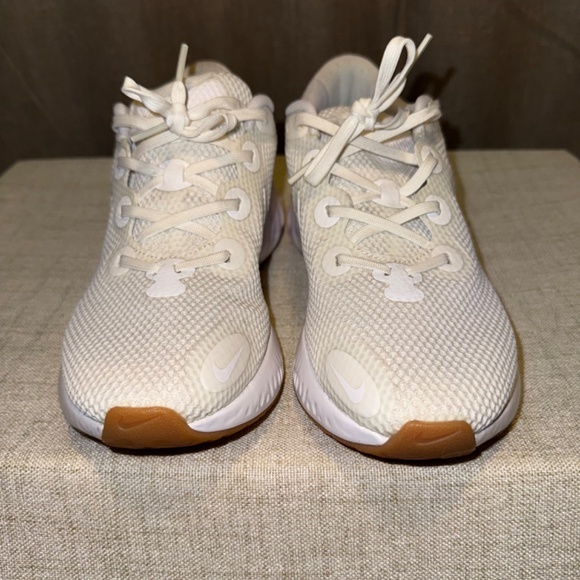 Nike | Renew Run White Gum Men's Sneakers | Size 8 - Picture 2 of 10